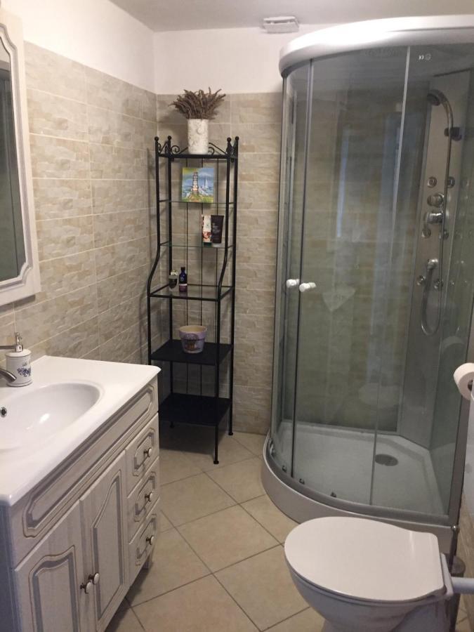 Fig&Lavender Apartment Smarje  ภายนอก รูปภาพ